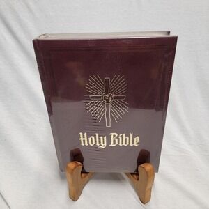 The Holy Bible Illuminated FAMILY EDITION KJV Heirloom Quality, hardback 1988